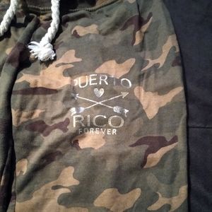 Large, Pop Surf Camo long short/sweats